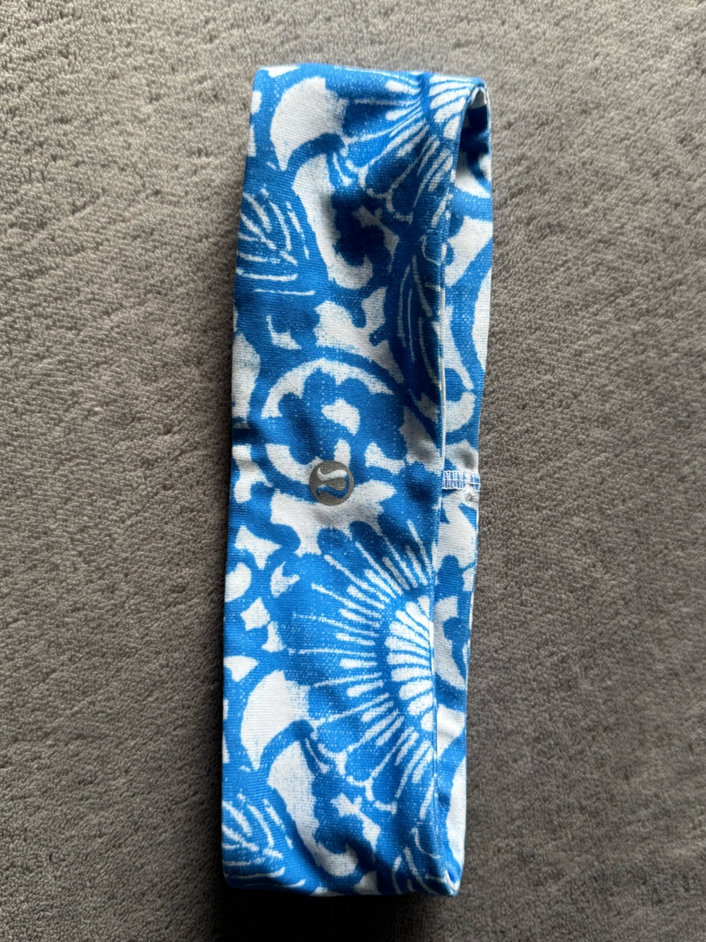 Lululemon Blue & White Floral Stretch Headband O/S